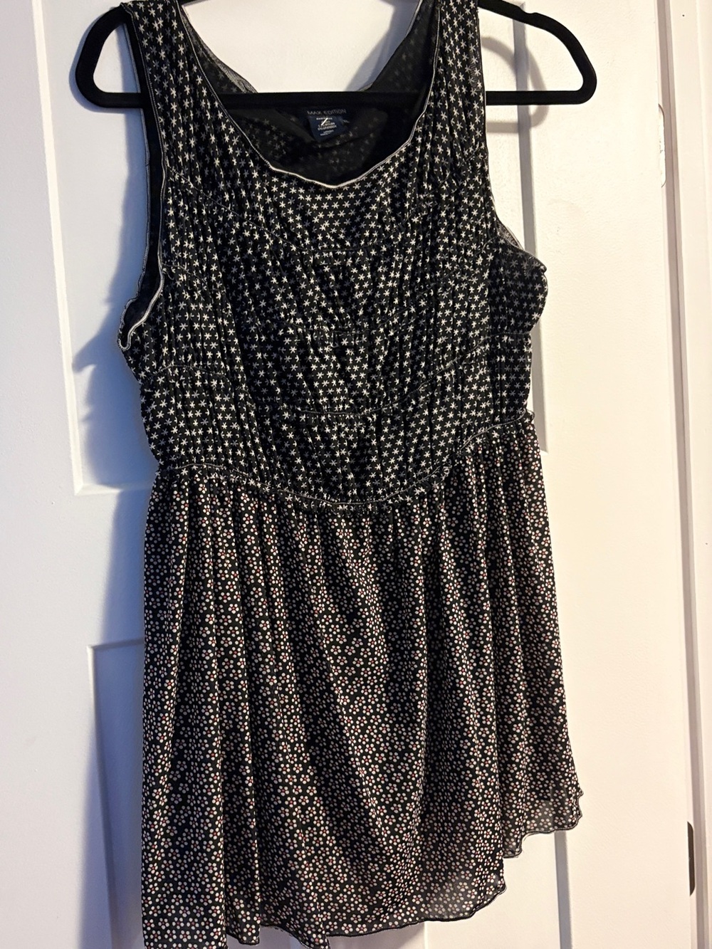Max Edition Black and White Sleeveless Blouse